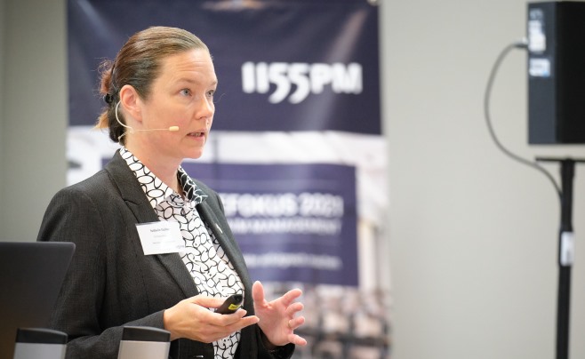 Isabelle G&ouml;llner. Hensoldt Sensors GmbH. Urheber: Bohei-Film. Alle Nutzungsrechte erworben durch die 1155PM consultants GmbH