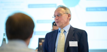 Vortrag "Entwicklung von Claim-Management-Strategien. Vortragsreferent: Ralf Budde. Urheber des Bildes: Nicolas Det. Alle Nutzungsrechte bezahlt durch 1155PM consultants GmbH. Vortrag "Entwicklung von Claim-Management-Strategien. Vortragsreferent: Ralf Budde. Urheber des Bildes: Nicolas Det. Alle Nutzungsrechte bezahlt durch 1155PM consultants GmbH.