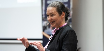 Isabelle Sajons Göllner. Urheber des Bildes: Dr. Sabine Schmitz. Alle Nutzungsrechte bezahlt durch 1155PM consultants GmbH. Isabelle Sajons Göllner. Urheber des Bildes: Dr. Sabine Schmitz. Alle Nutzungsrechte bezahlt durch 1155PM consultants GmbH.